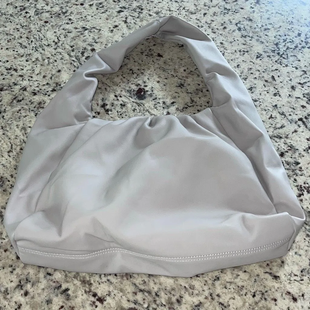 Staples by The Drop Women’s Janelle Gathered Shoulder Bag Light Gray. NWOT Gray - Image 3