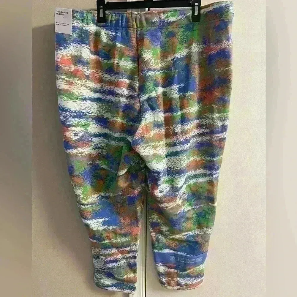 Nike tie dye standard fit mid rise elastic waist joggers. 2X. NWT. Retail:$60 - Image 5