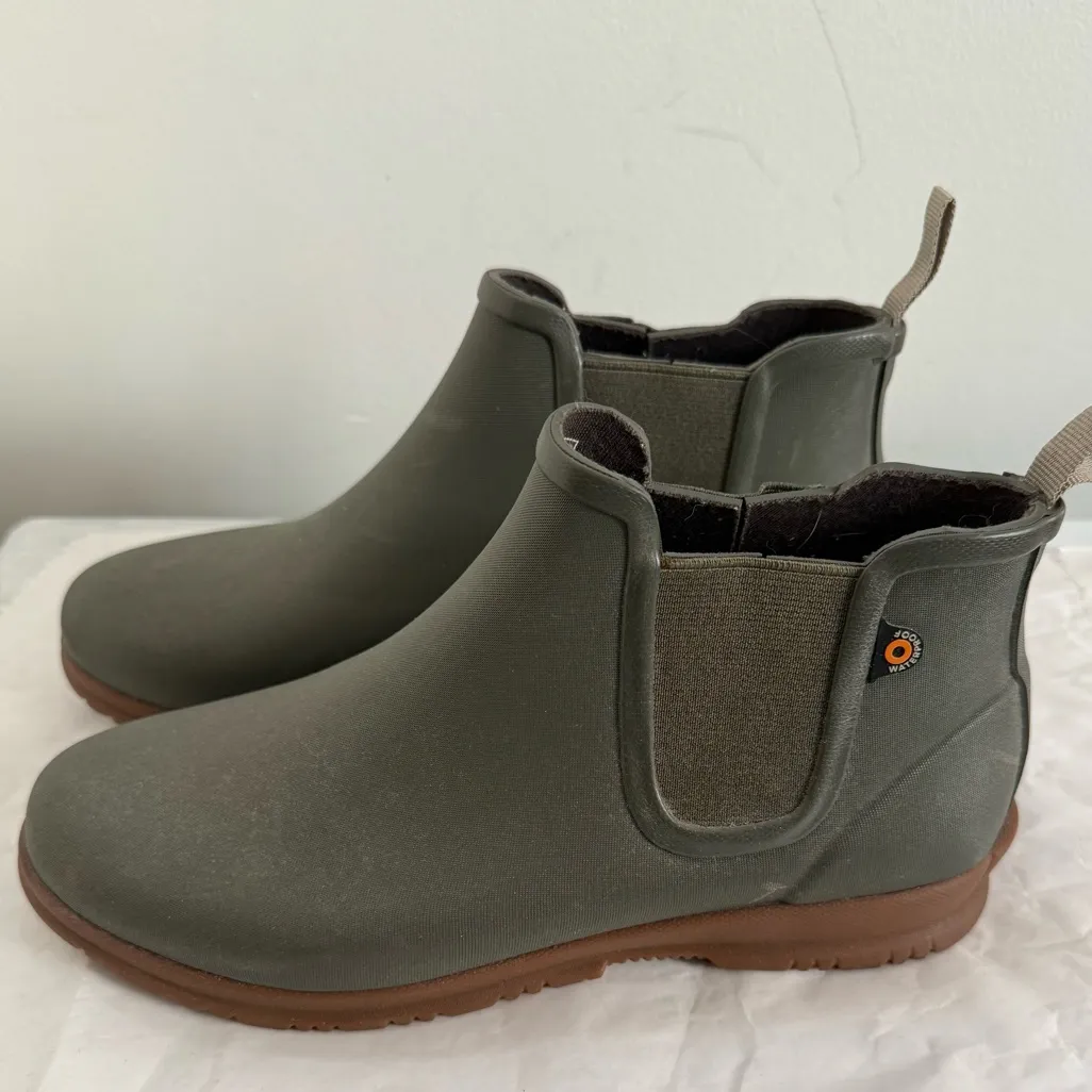 NWOB Sweetpea II Women’s Chelsea Dark Green Ankle Rain Boots Size 6 - Image 2