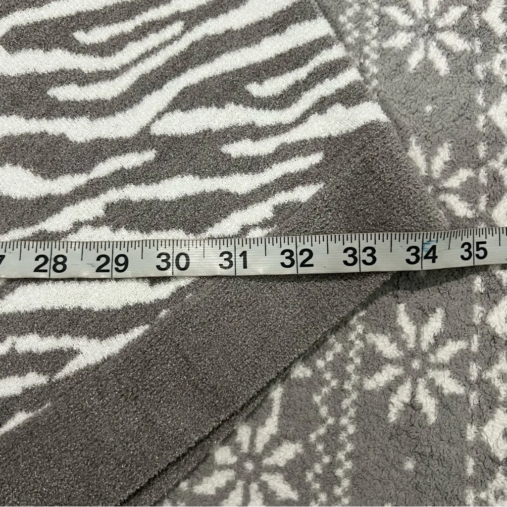 New Barefoot Dreams OS Animal Print OceanBreeze‎ Poncho Ultra Lite Cozy Chic - Image 8