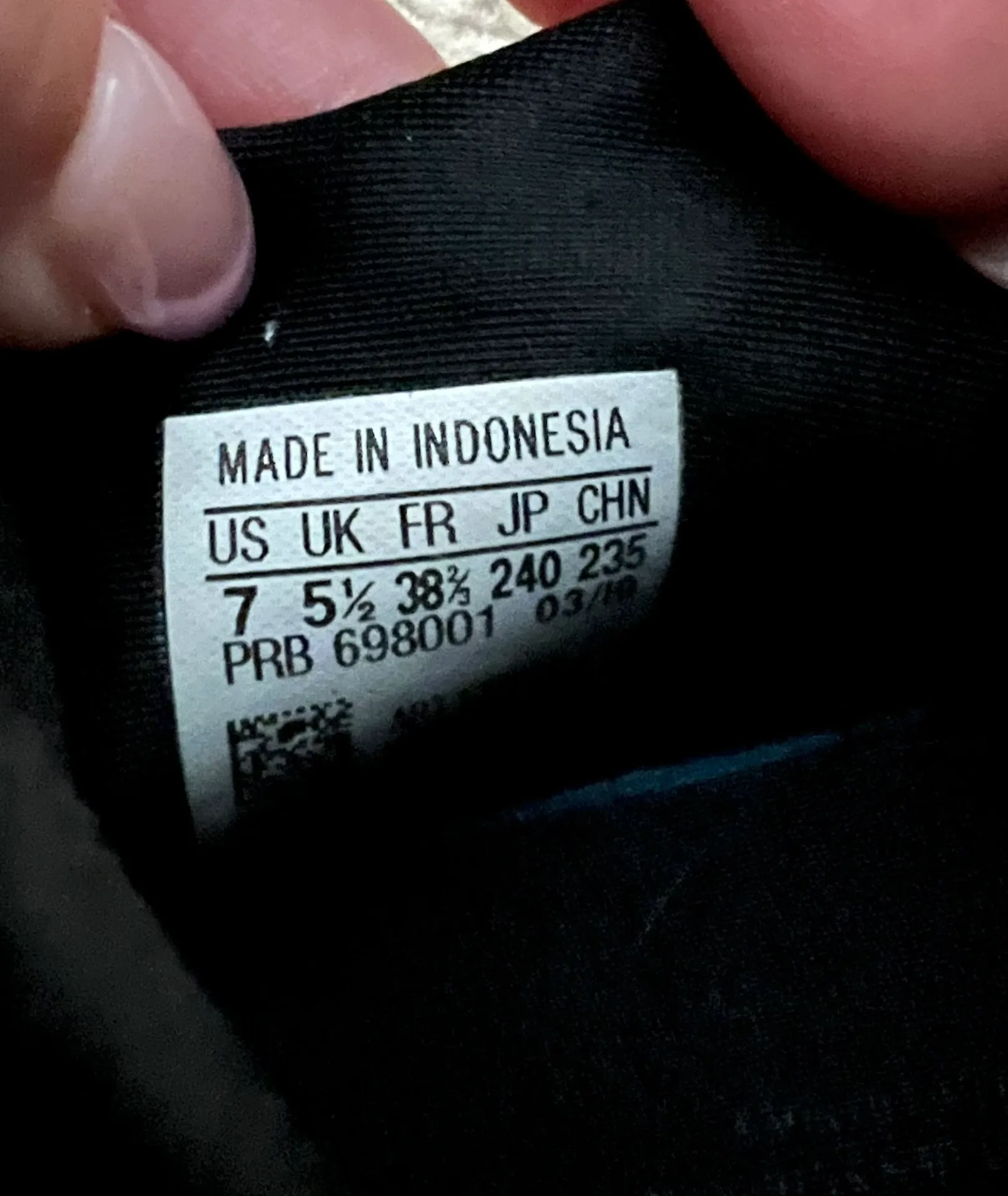 Tennis Shoes - Image 5