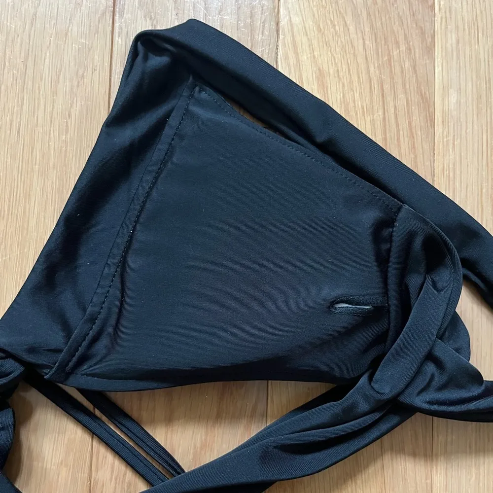 Skimpy Black Bikini Set Womens Size Medium Tie Front Top - Image 4