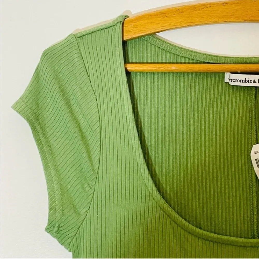 Abercrombie & Fitch Green Ribbed Cap Sleeve Knee Length Dress Size S NWT - Image 3