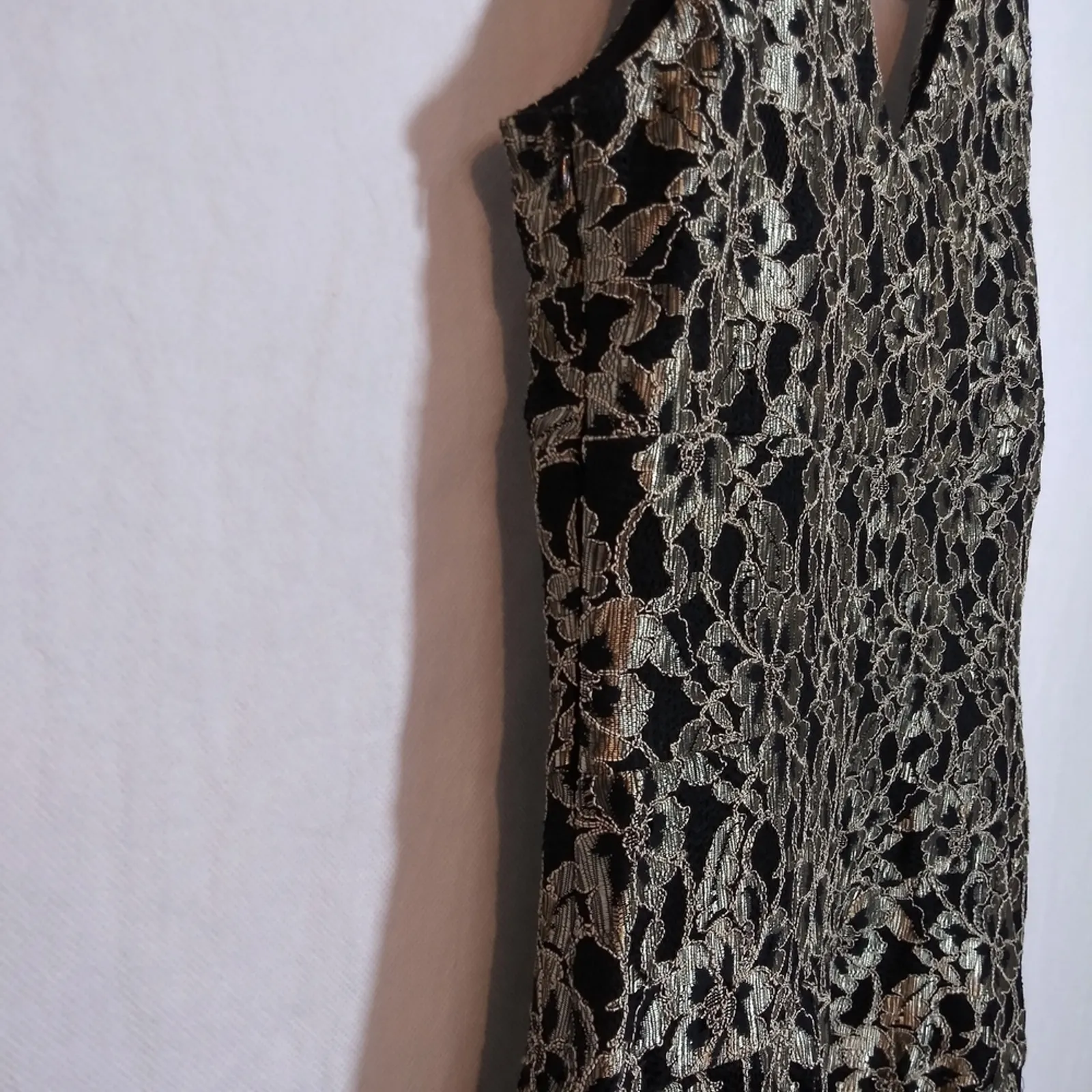 Valerie Bertinelli Lace Black and Gold Sleeveless Cocktail Holiday Dress Size 10 - Image 7