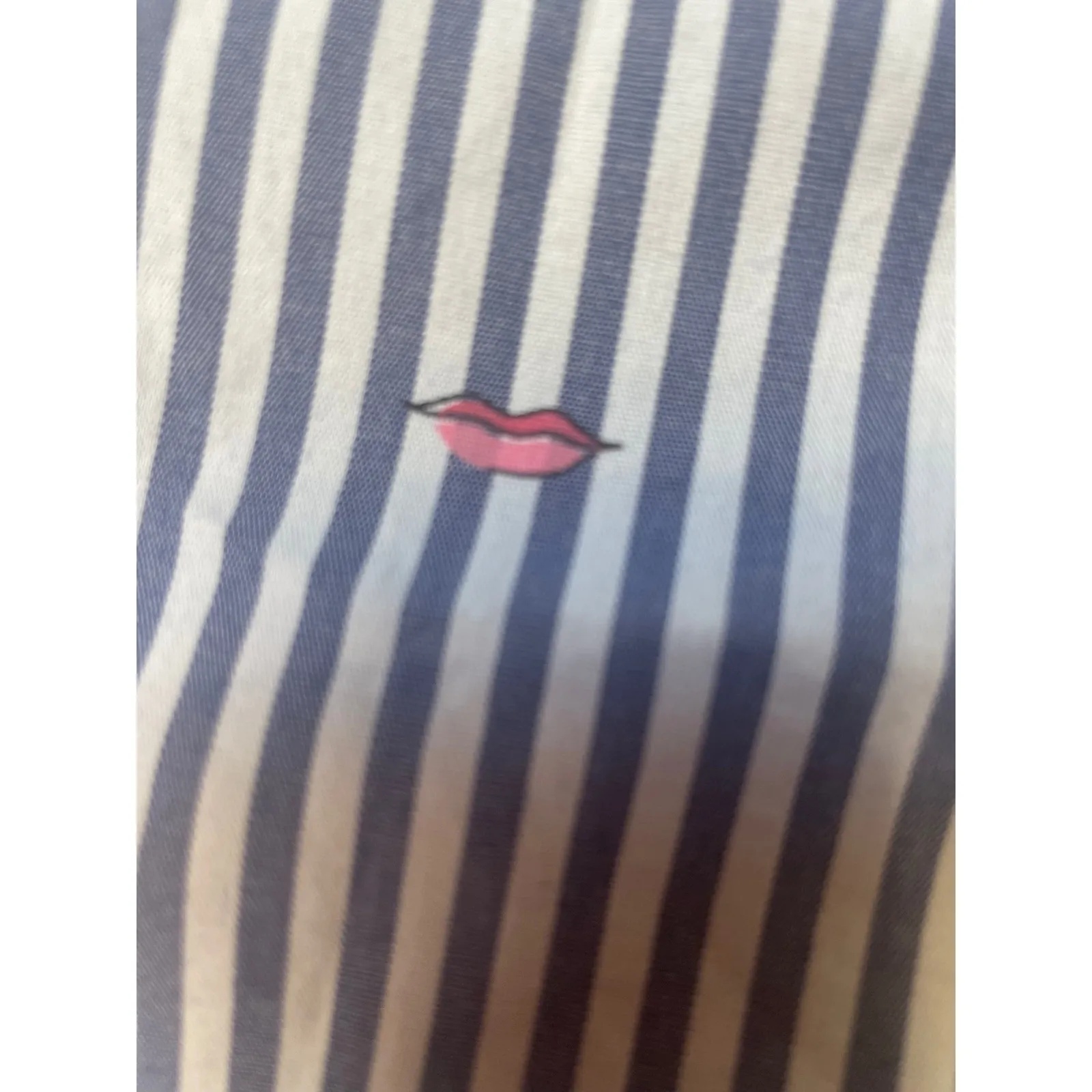 Banana Republic Quinn Boy Fit Striped Button Up Shirt Red Lips Print XS - Image 4