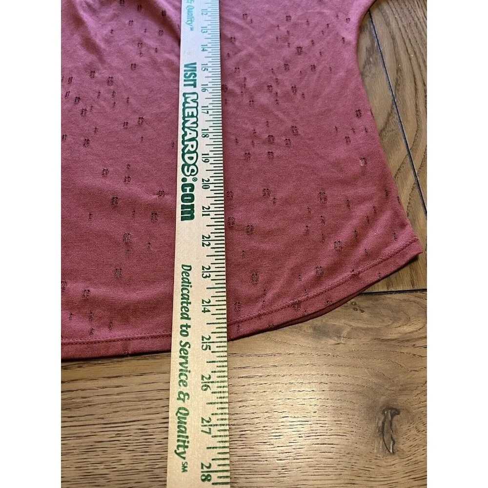 Daytrip BKE Buckle Boutique Shirt Size Small Distressed Short Sleeve Boho Preppy - Image 6