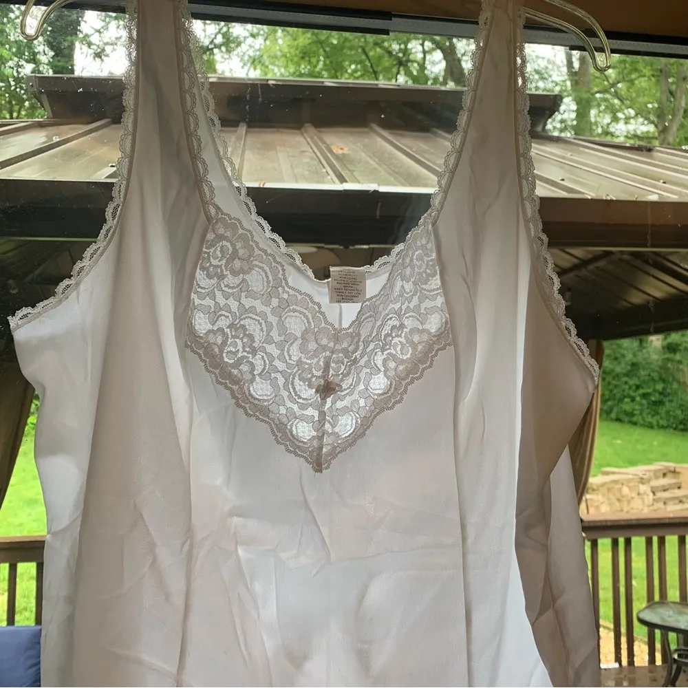 Vintage Sears Size 44 XXL White Lacey Lingerie Top Coquette Cottagecore - Image 2