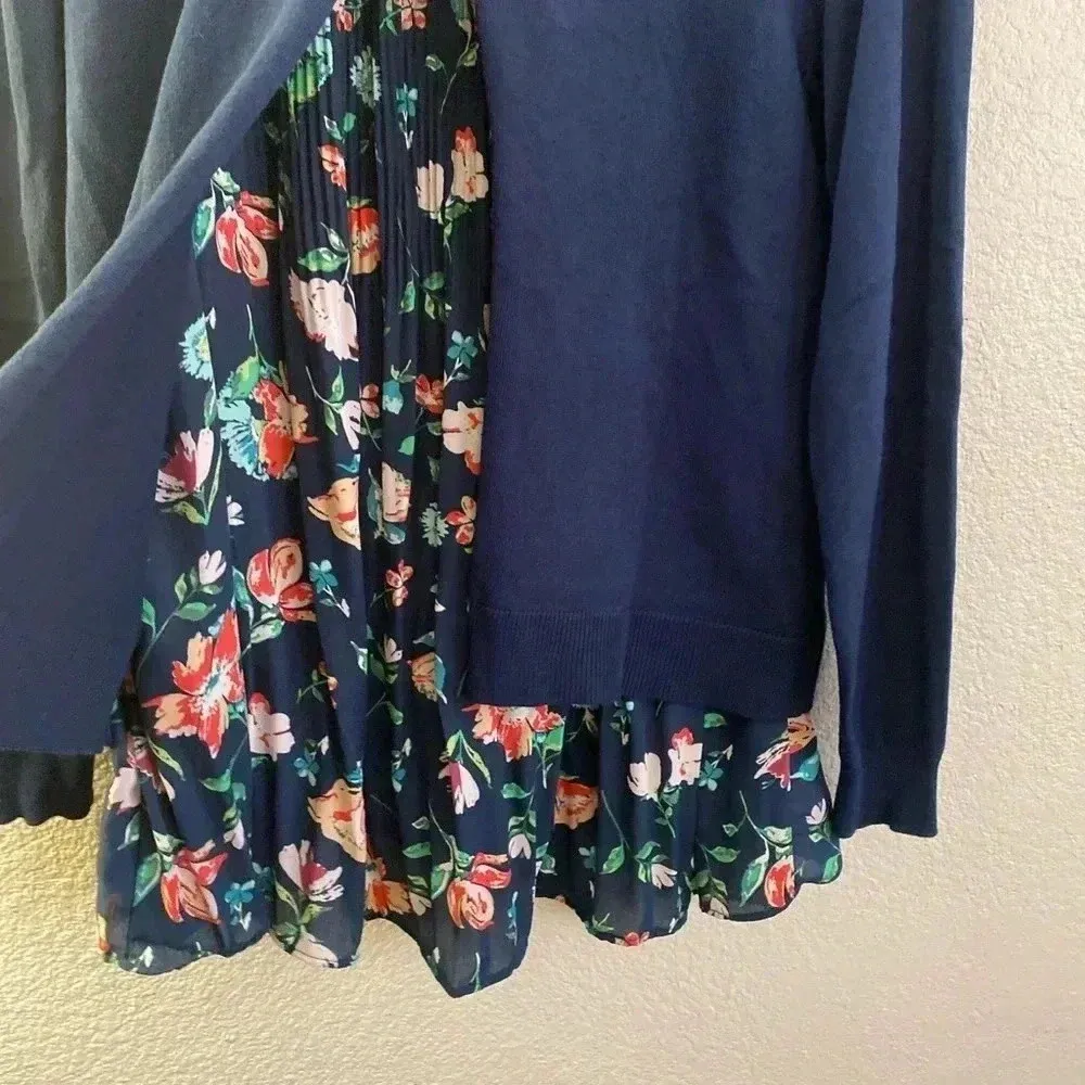 💥Time & Tru Sprint Print Sweater Top M - Image 6