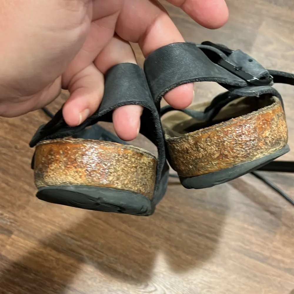 Birkenstock Milano black leather‎ sandals casual trendy womens size 37 / 6 - Image 10