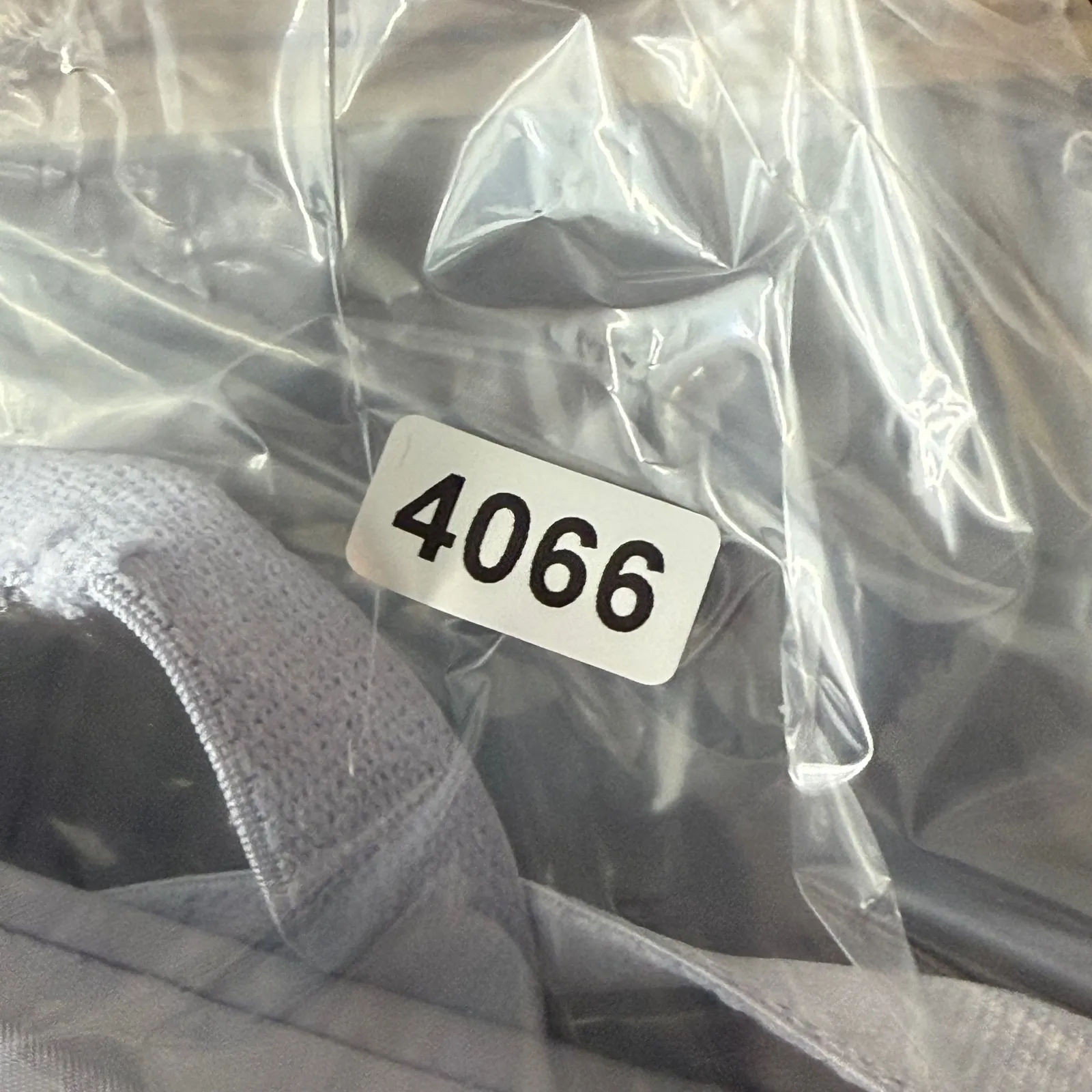 Victoria's Secret Gray Star Push‎ Up Bra Size 38DD Underwire Adjustable READ - Image 10