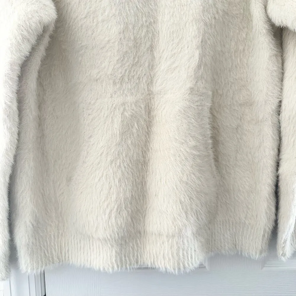 Mersea Iced Latte Cream Chalet Mockneck Fuzzy Knit Kangaroo Pocket Sweater S/M Size undefined - Image 9