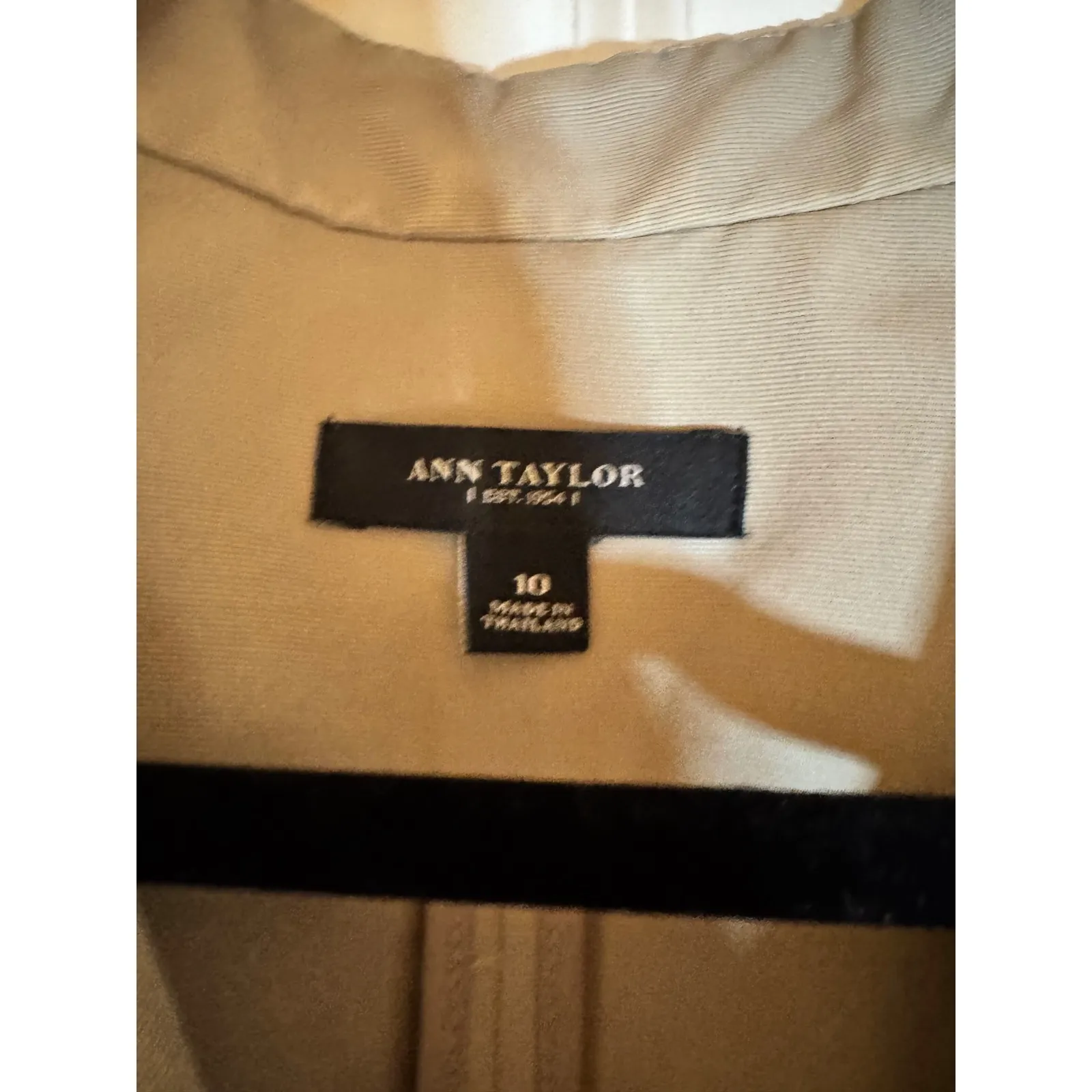 Ann Taylor Short Sleeve Peplum Jacket – Taupe Khaki, Pleated Back, Size 10 - Image 3