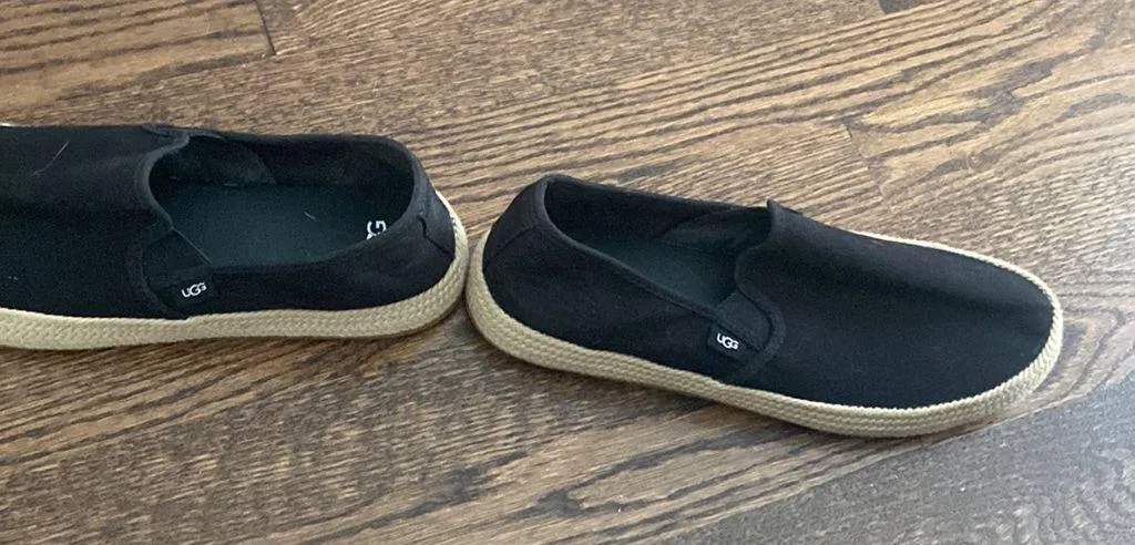 Ugg slip on black shoes - Image 3