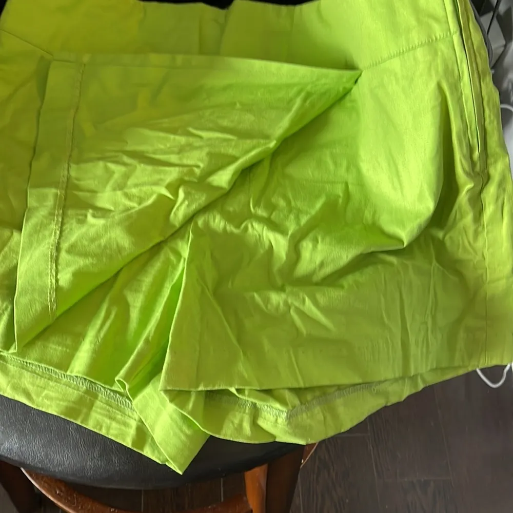 New David Paul kelly green crossover skort Size 12 - Image 2