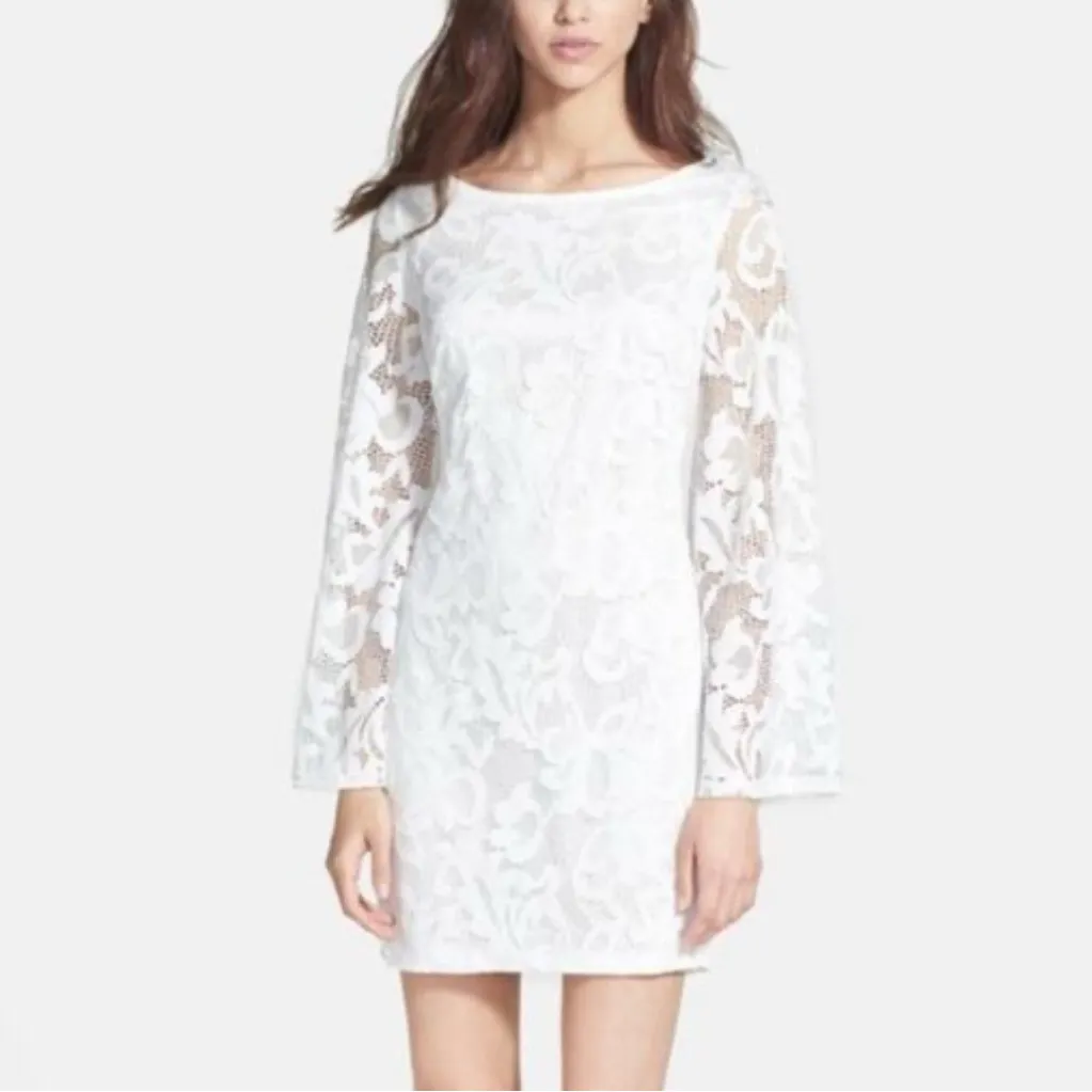 Alexia Admor Cream Lace Long Bell Sleeve Dress - Image 8