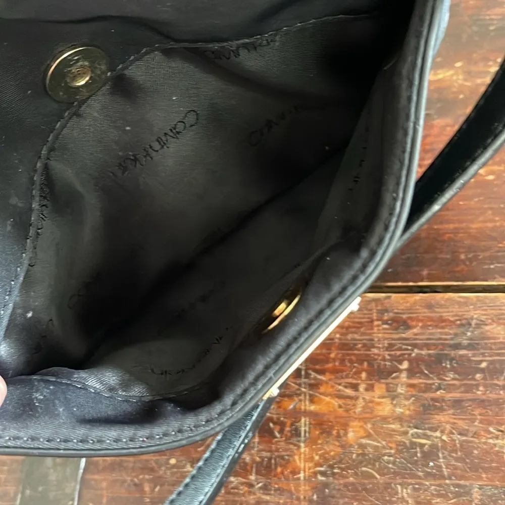 Calvin Klein Black and Gold Nylon Crossbody 9"x7" - Image 5