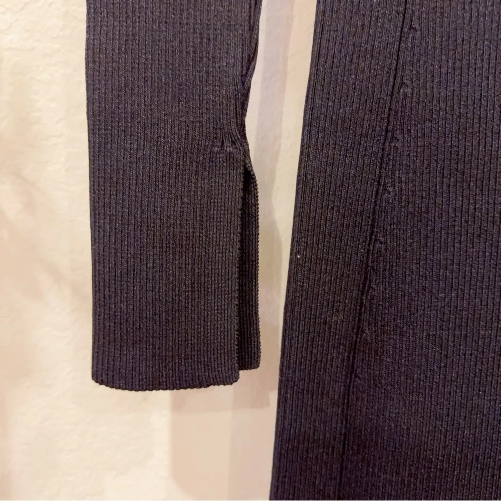 Moon River Sweetheart Neck Flared Long Sleeve Ribbed Sweater Midi Dress in Black - Image 5