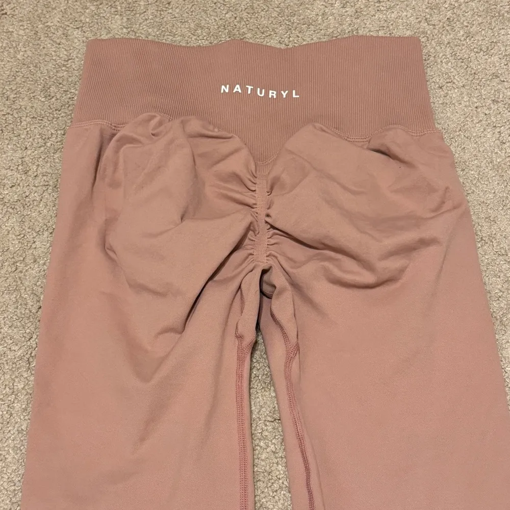 NATURYL By Niykee Heaton Leggings Size Large Pink Peony Sculpt - Image 7