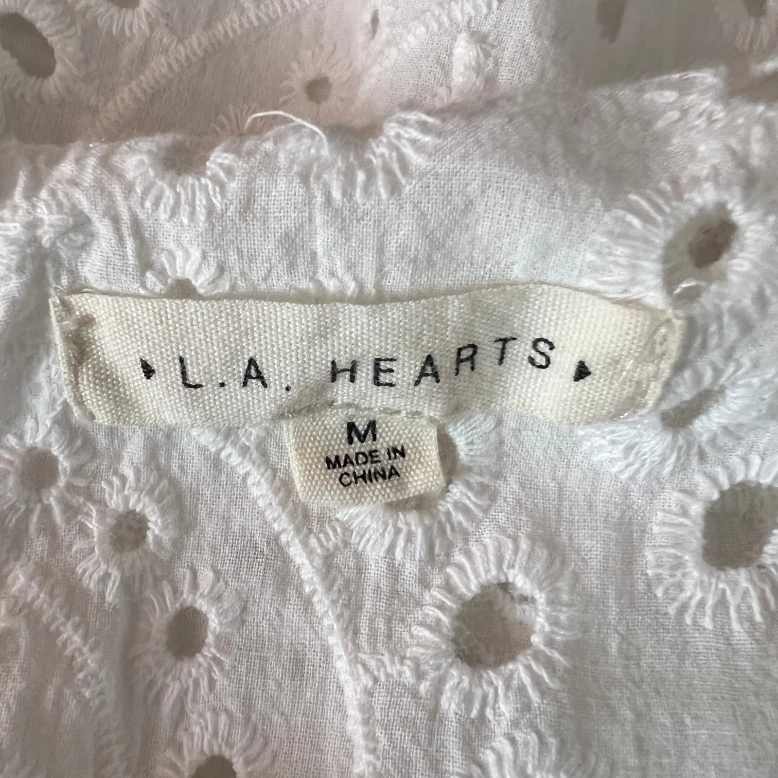 LA Hearts Eyelet Sleeveless Ruffle White Romper - Image 3