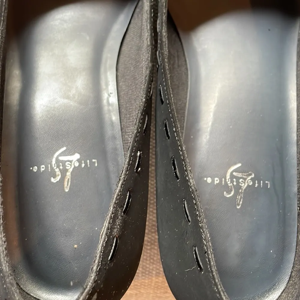 Life Stride  suede/patent heels - Image 9