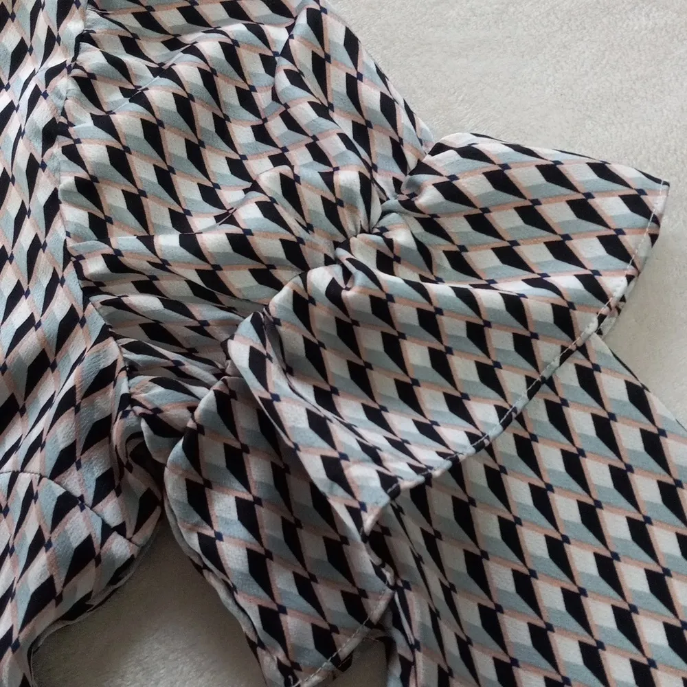 Missguided Long Sleeve Frill Dress in Multicolored Geometric Print - Image 13