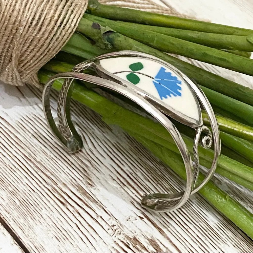 Alpaca Mexico Silver Cuff Bracelet - Image 2