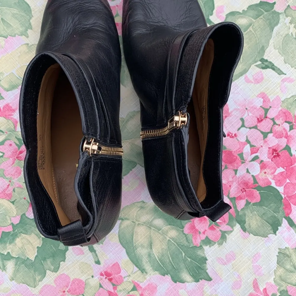 Coach Black Leather Zip Heeled Booties Size 9.5B - Image 5