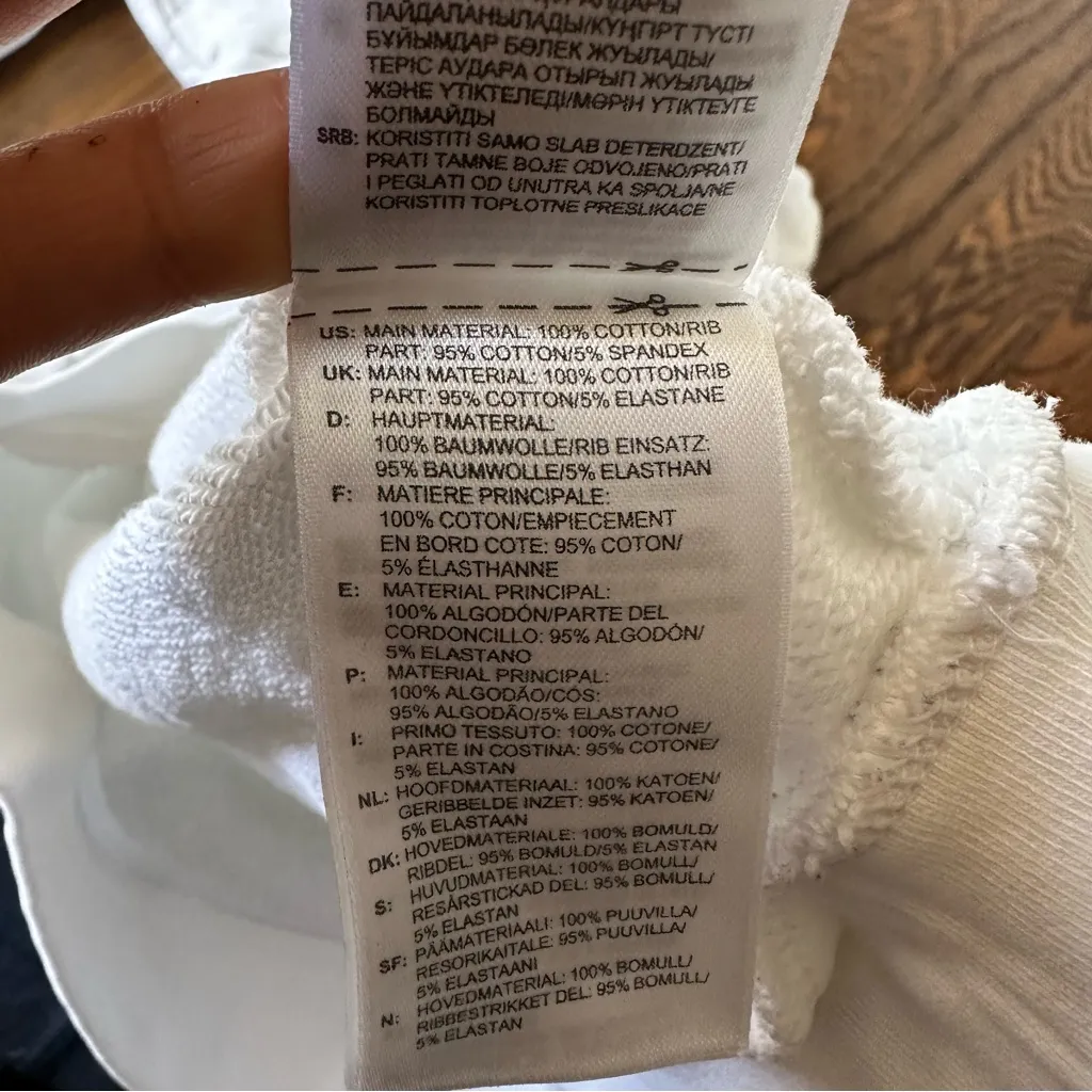 Adidas sweatshirt - Image 8