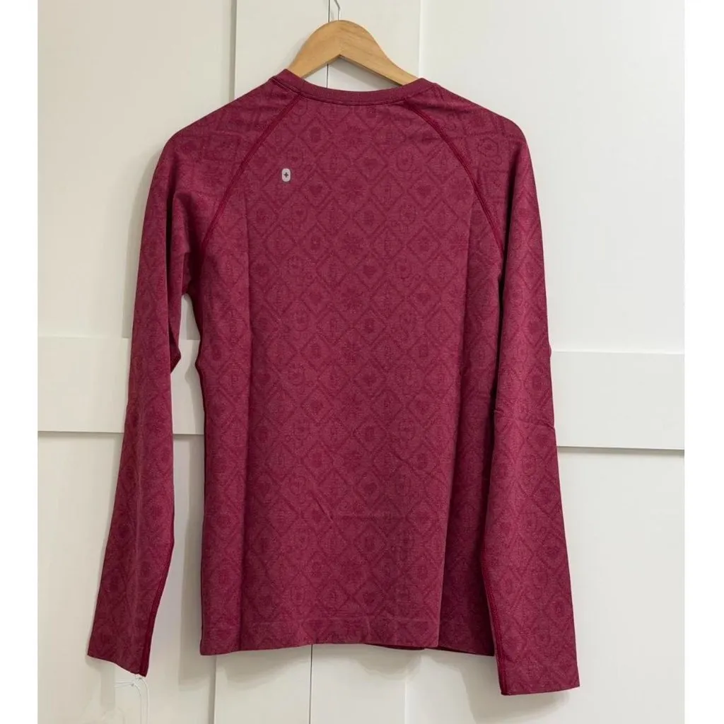 Figs Salta Seamless Longsleeve Underscrub in Fair Isle Deep Cranberry Size Large - Image 4