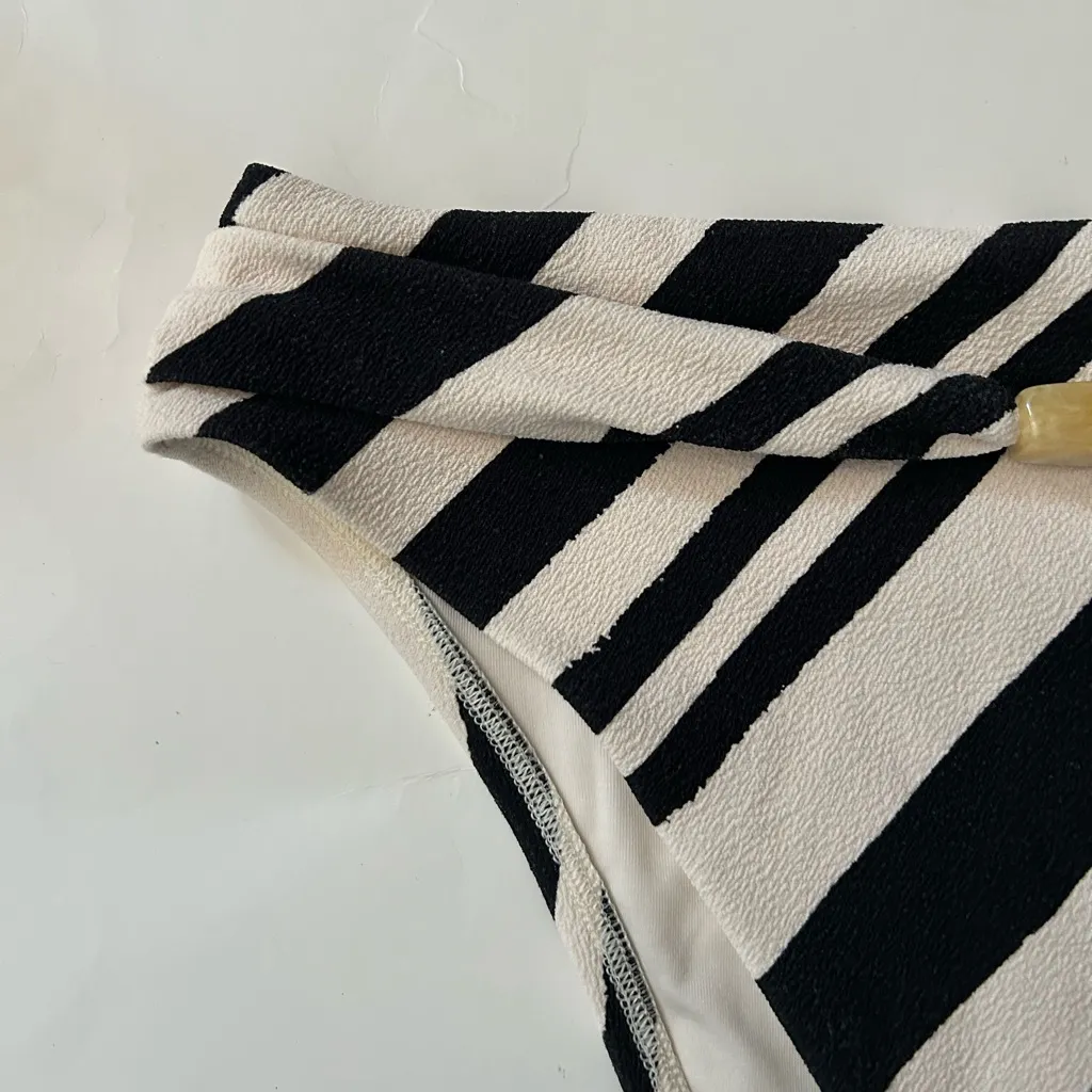 Vitamin A Terra High Waist Bottom - Sandbar Stripe Crepe Texture sz M - Image 6