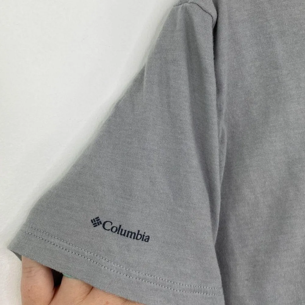 Columbia  Grey Graphic Short Sleeve Crop Top Size Large - Image 5