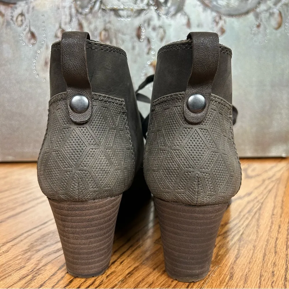 Cobb Hill | Rockport Lucinda Chukka Wedge Booties Gray Size 9 - Image 3
