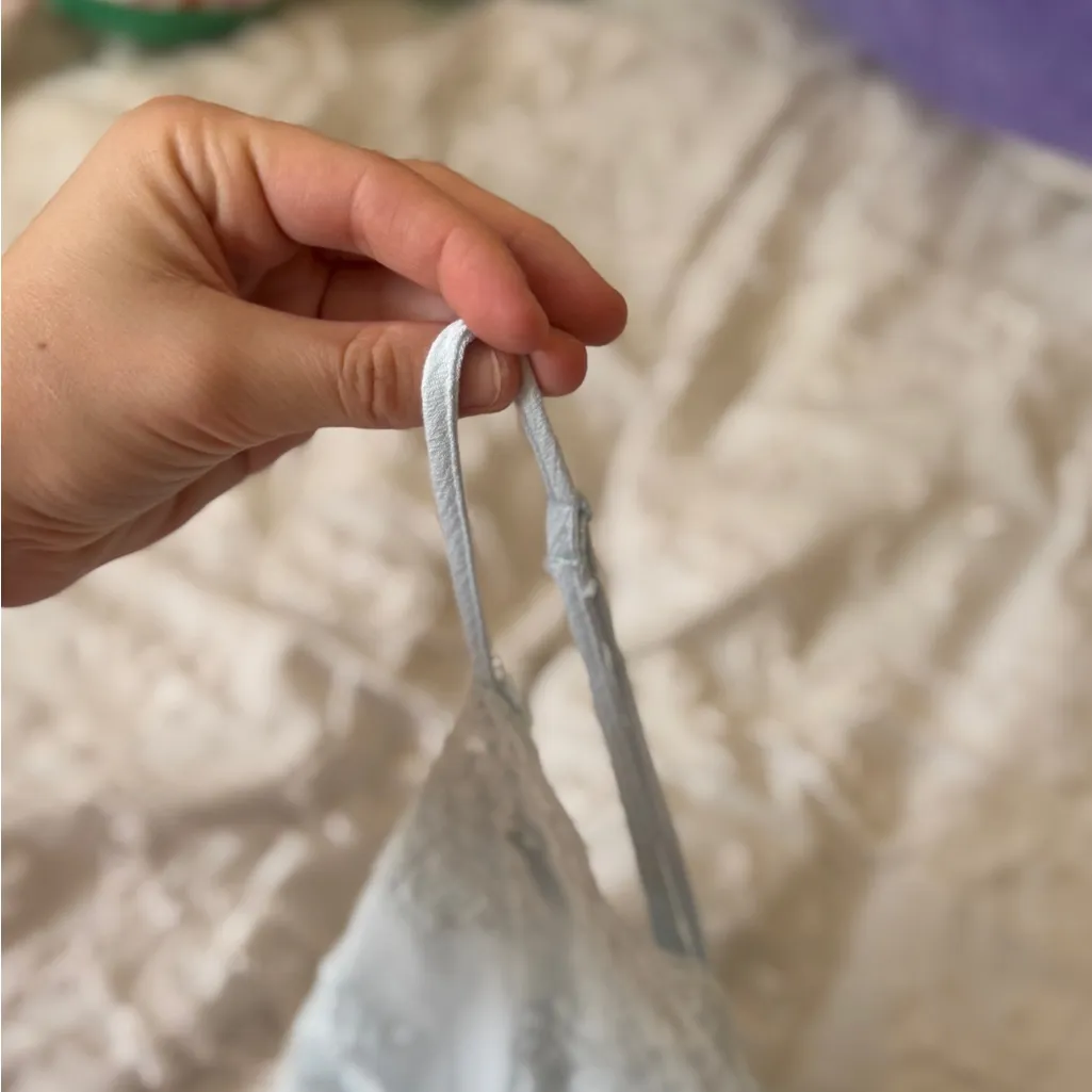 Francesca's NEVER WORN Sky Blue Lace Top XS - Image 4