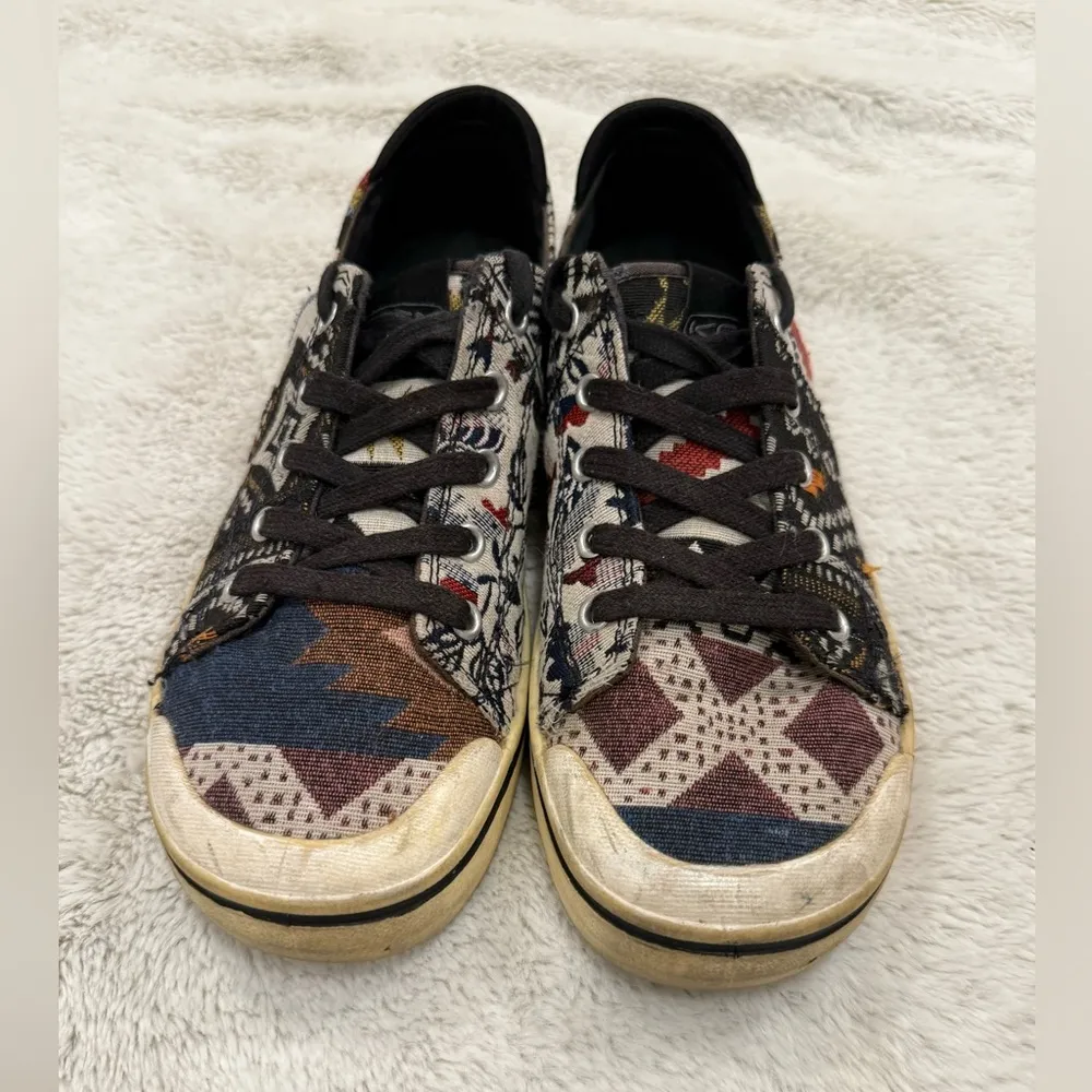 Keen  Elsa IV sneakers women’s size 8 - Image 3