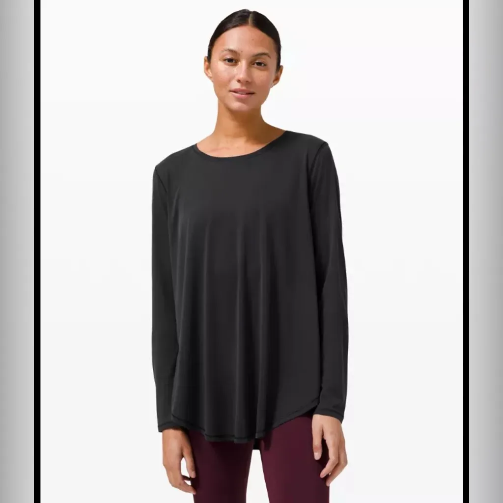 Lululemon Draped Bum Covering Long Sleeve Size 2 Black Excellent Condition - Image 2