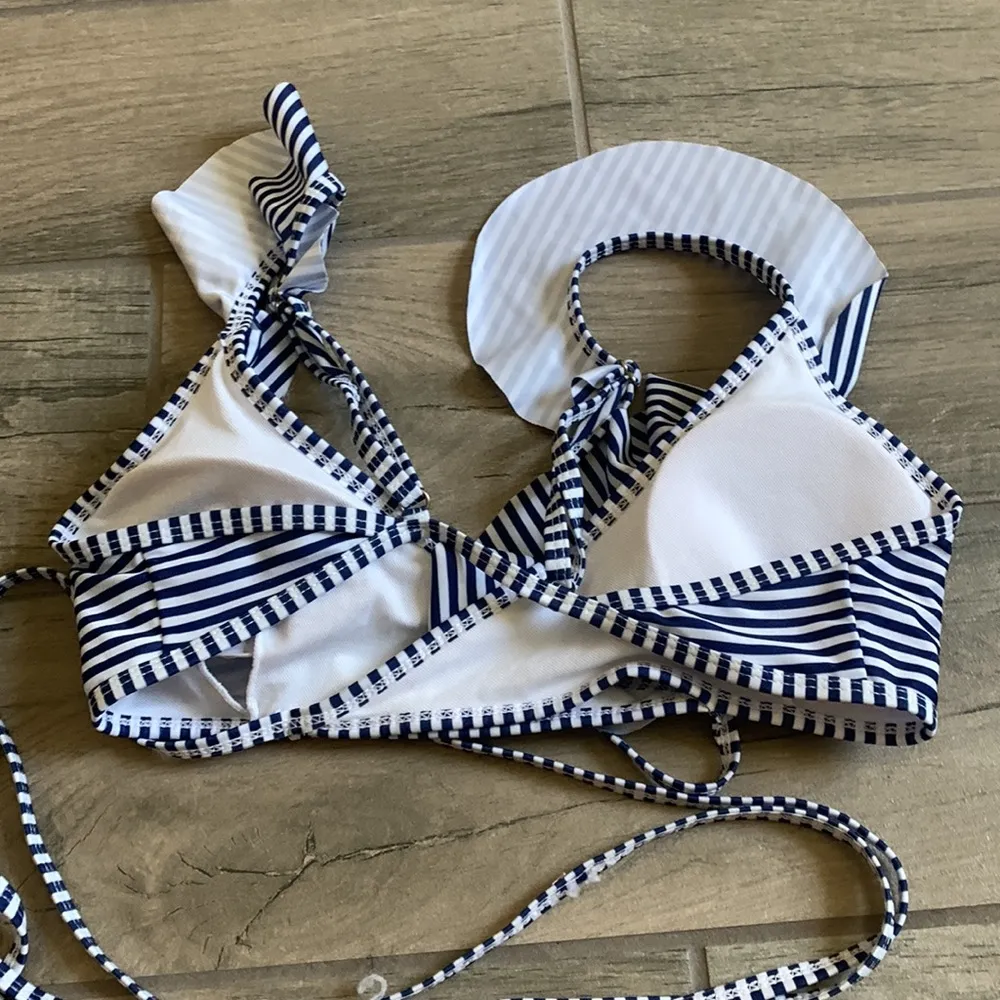 Stripe ruffle wrap around bikini top Size M - Image 4