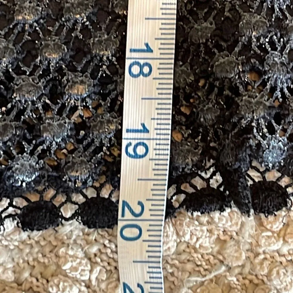 Ellie Tahari Women's Black Intricate Perforated Outer Mini Pencil‎ Skirt Size 4 - Image 9