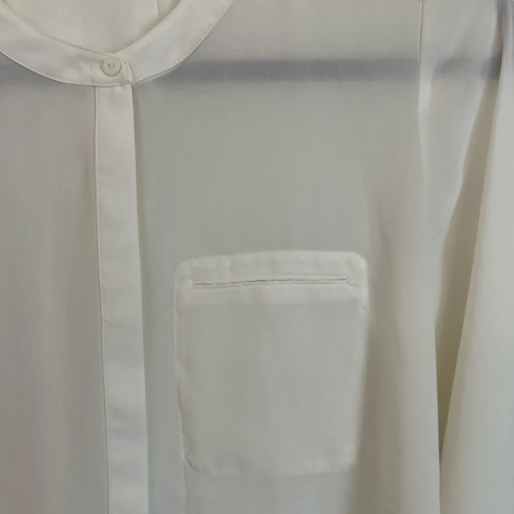 NYDJ Cream 3/4 Sleeve Blouse with Mandarin Collar and Pleating Detail Size S - Image 4