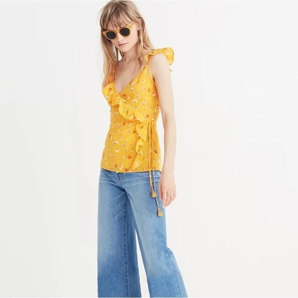 Madewell Silk Wrap Cami Top in‎ Painted Carnations Size 2 - Image 2