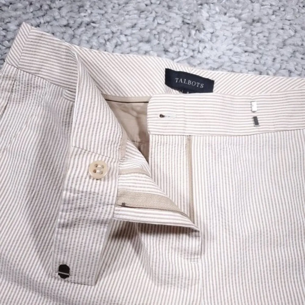 FLAW Talbots Women's Striped Seersucker Beige White Tan Striped Bermuda Shorts 8 - Image 7