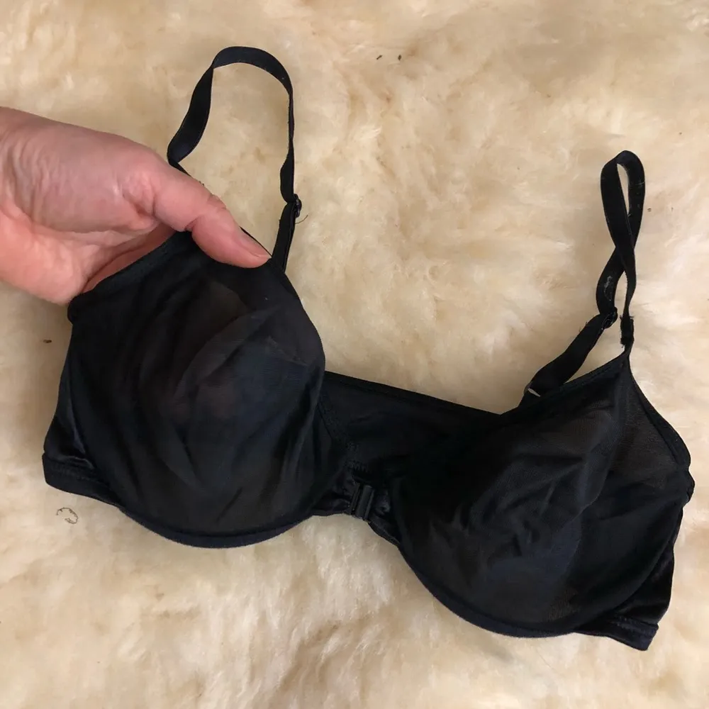 Guess  black bra size 34C used - Image 7