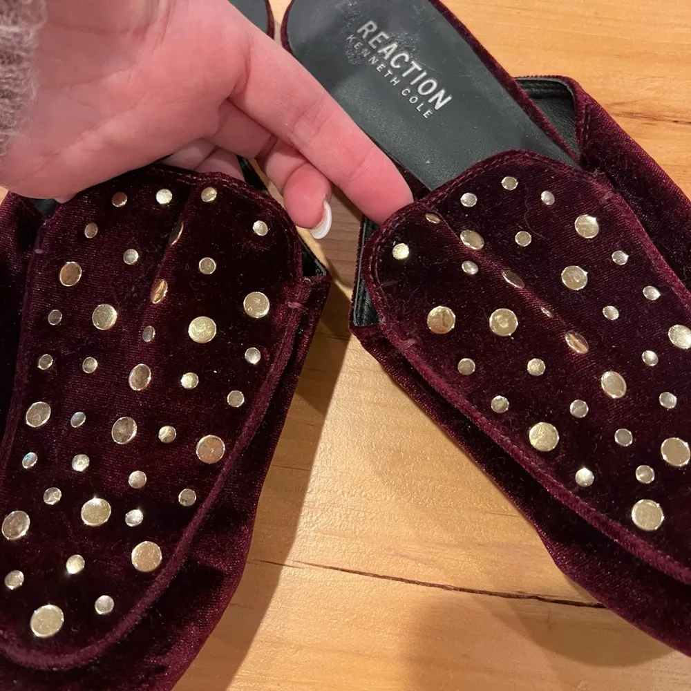 Kenneth Cole Wyatt Velvet Mules - Image 3