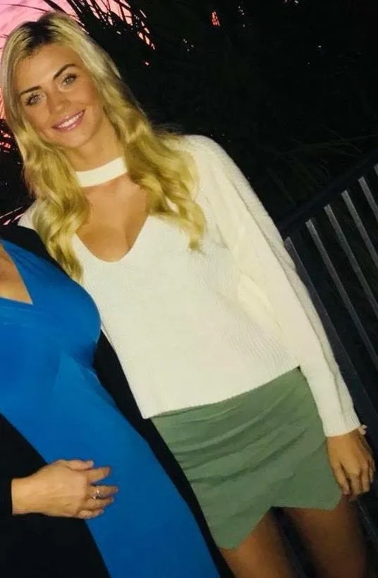 Cropped Sweater White - Image 3