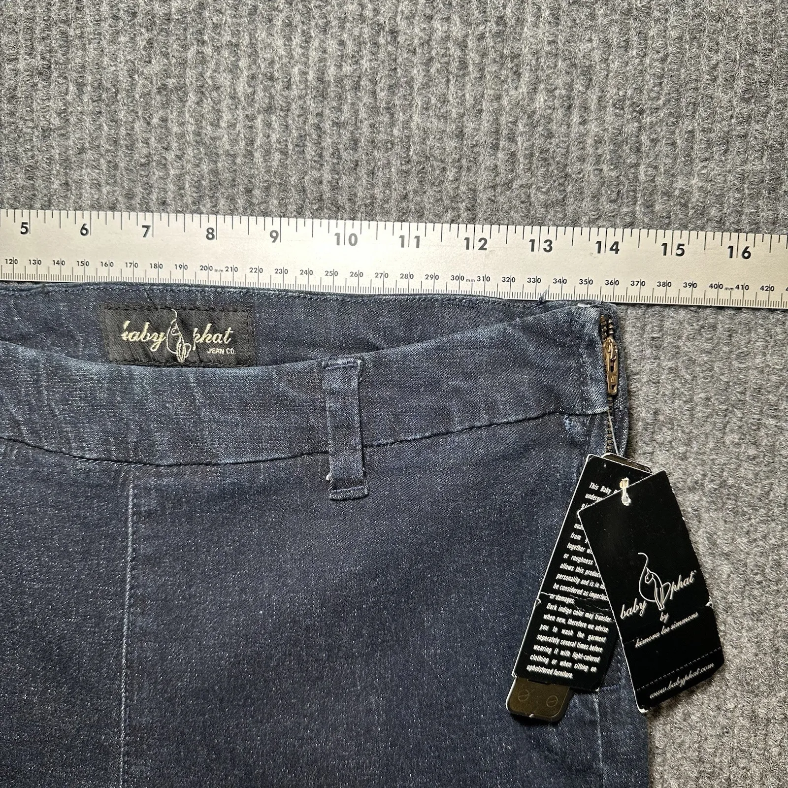 Vintage Y2K Baby Phat Skinny Ankle denim jeans with logo‎ new With Tags Size 5 - Image 4