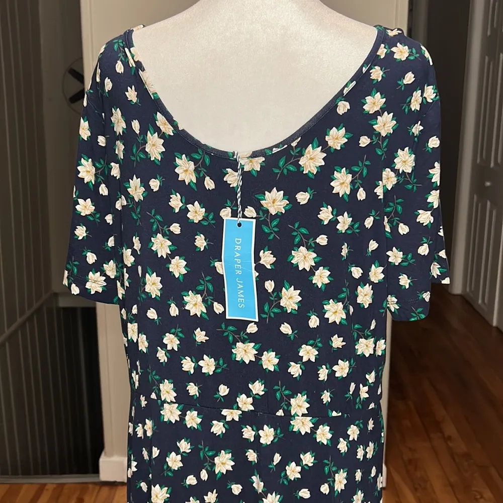 Draper James Tammy T-Shirt Floral Dress In Magnolia Nassau Navy NWT Size Large - Image 8