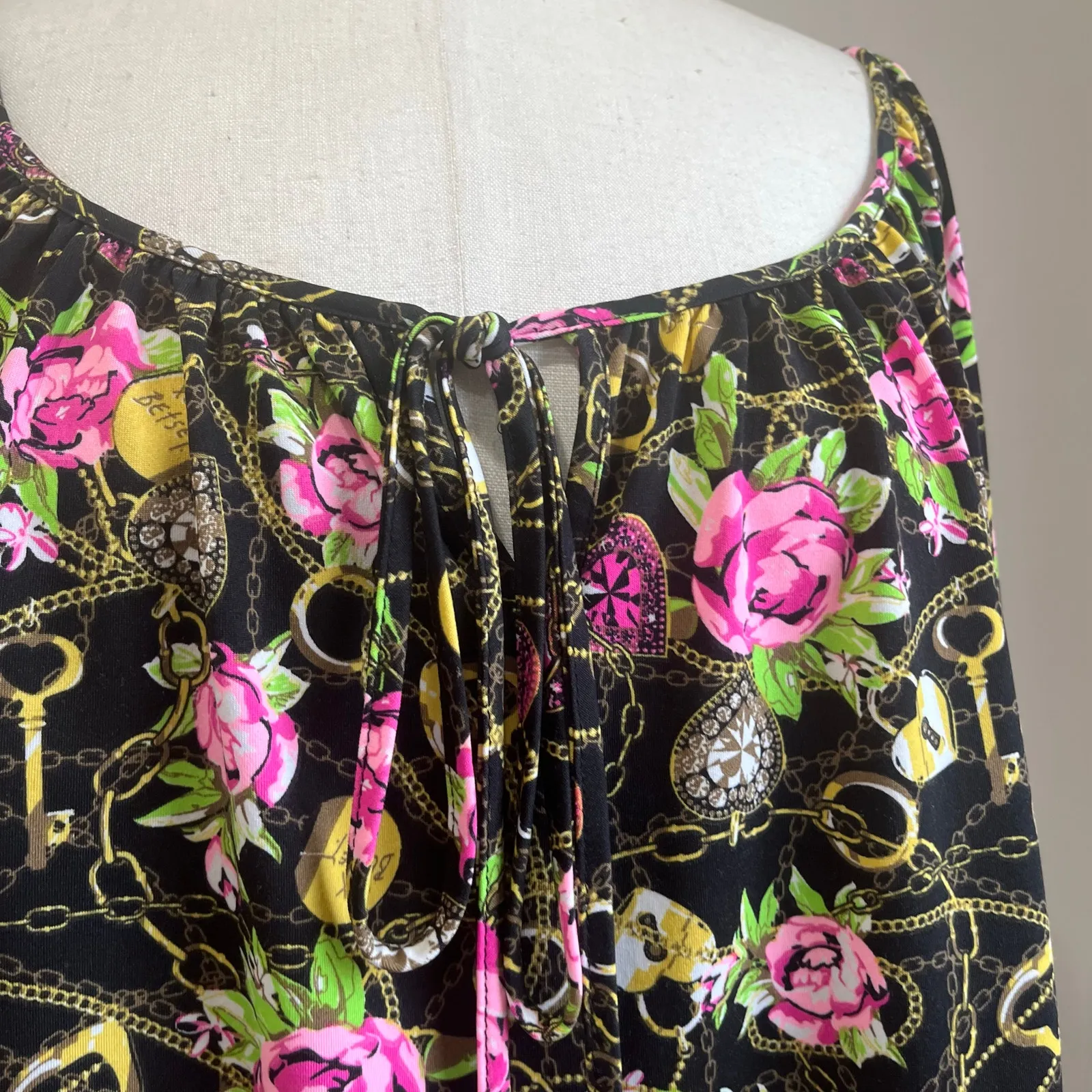 Betsey Johnson Floral Chain Print Blouson Top XL Pink Roses Boho Glam - Image 4