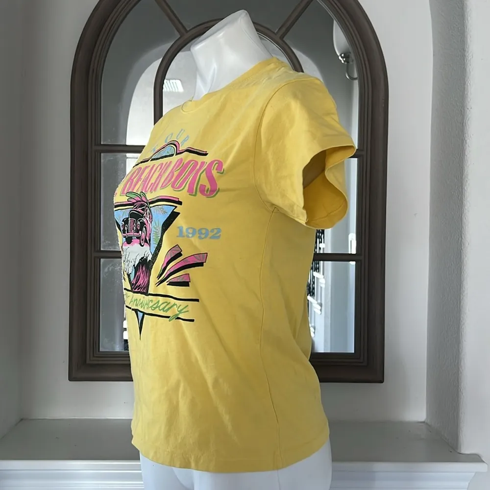 DAYDREAMER The Beach Boys 30th Anniversary Tour Tee in Yellow Bloom Size XS NWT - Image 6
