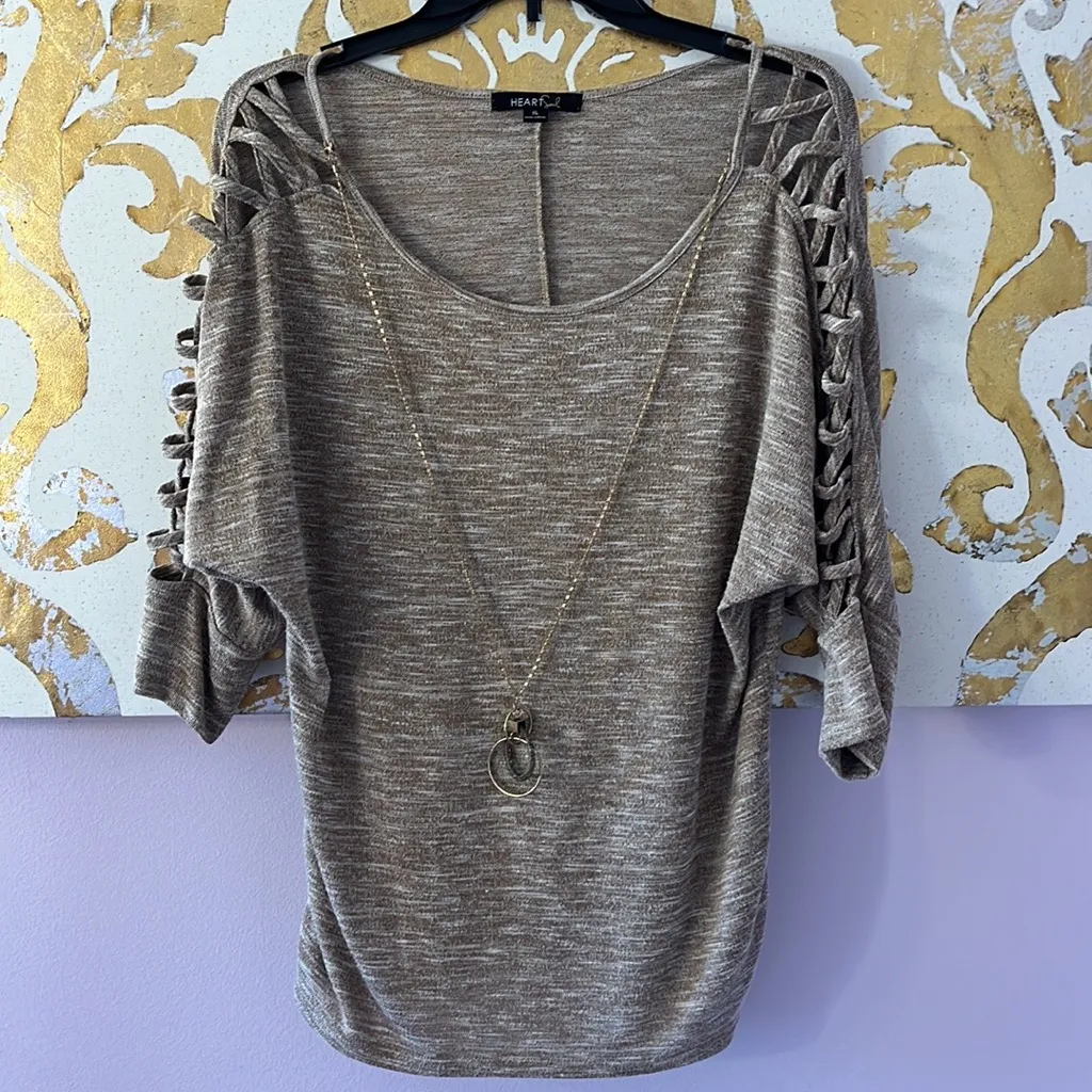 Heart Soul Size XL‎ Cut Out Sleeves Light Brown Sweater with Attached Necklace - Image 9
