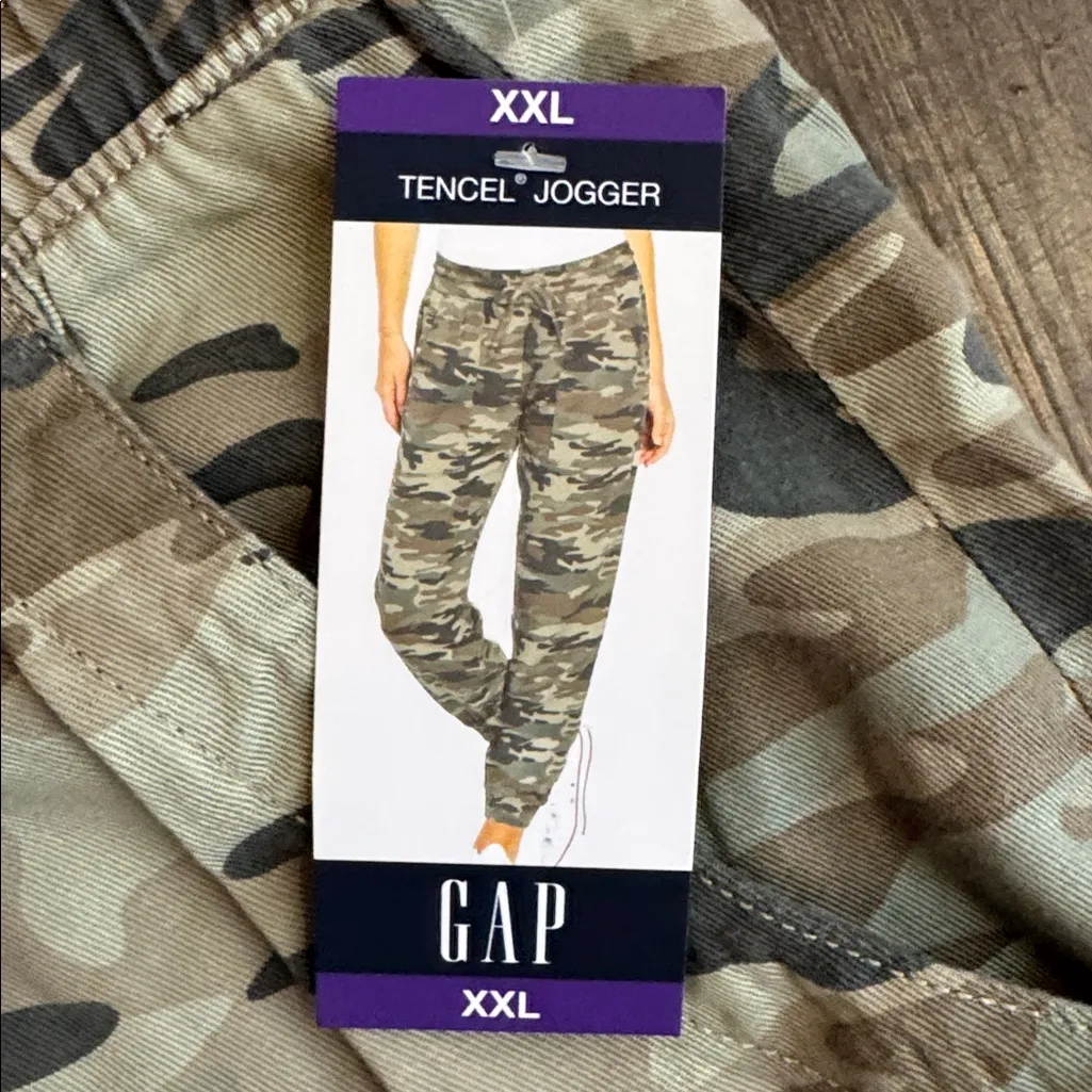 GAP Camouflage Print Joggers - Image 3