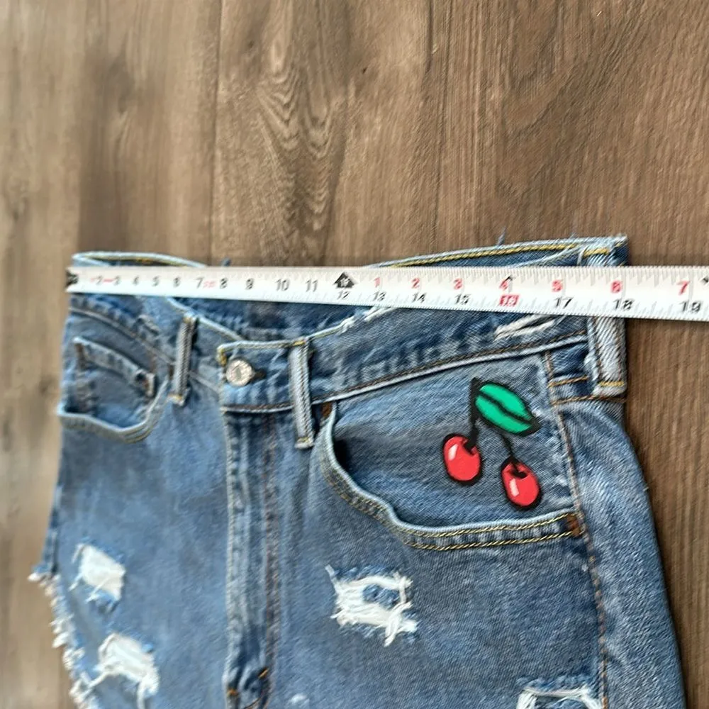 Levi’s 505 3” High‎ Rise Cut Off Jean Shorts Size 36 - Image 8